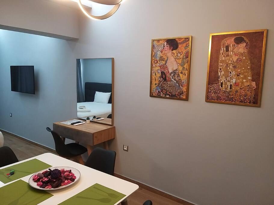Apartmán Urban House Aiolou Atény Exteriér fotografie